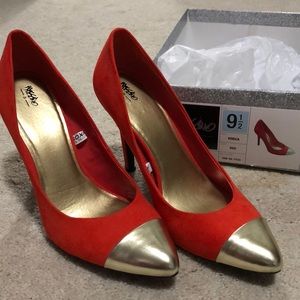 Red gold toe stilettos